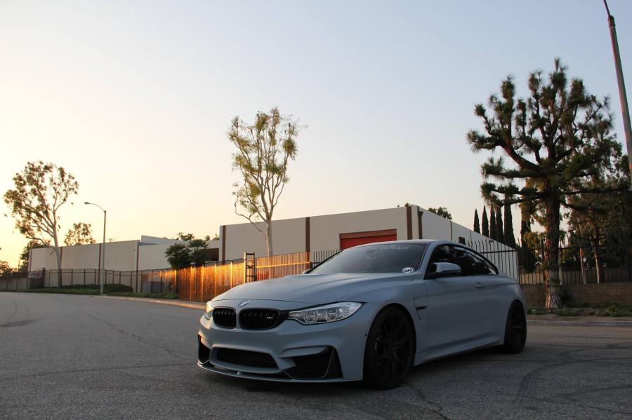 BMW M4 Coupe Battleship Gray by Impressive Wrap 2016 года  (фото 3 из 8)